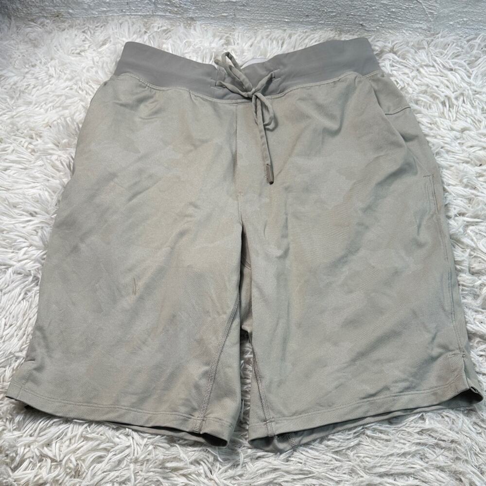 Lululemon T.H.E. Short 9" *Linerless